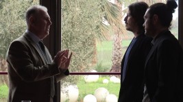 Alessandro di Nunzio e Diego Gandolfo durante una delle interviste realizzate per l'inchiesta "Fondi rubati all'agricoltura"